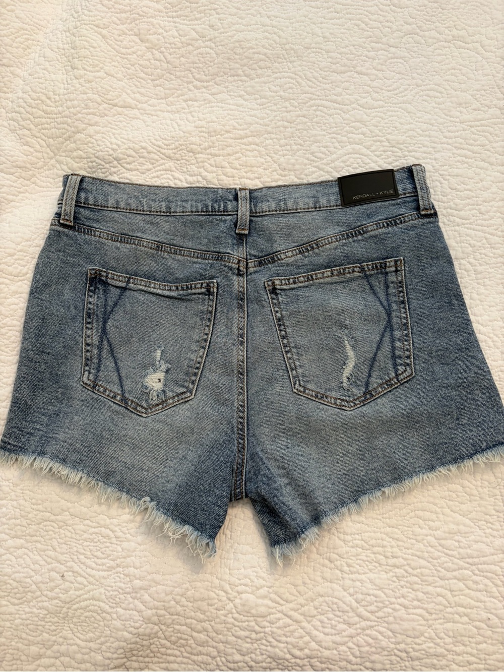 Kendall & Kylie Light Wash Distressed Denim Cutoff Shorts size 31